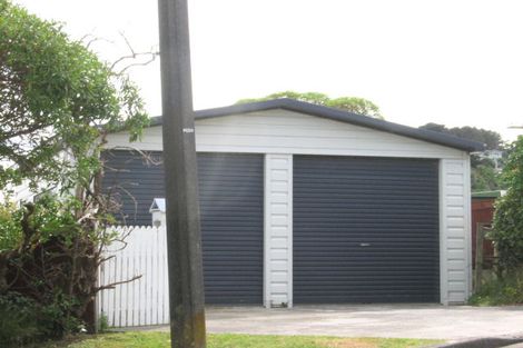 Photo of property in 2 Liffey Street, Island Bay, Wellington, 6023