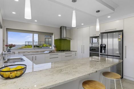 Photo of property in 34 Arahiwi Grove, Tirohanga, Lower Hutt, 5010