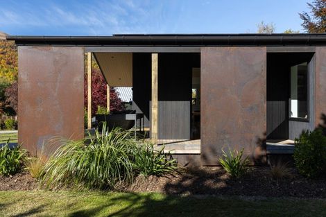 Photo of property in 10 Preston Drive, Arrowtown, 9302