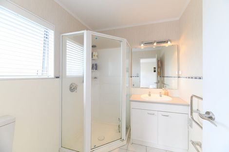 Photo of property in 2/27 Leicester Parade, Somerville, Auckland, 2014