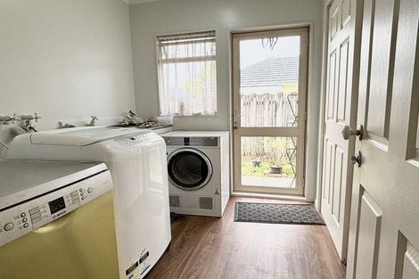 Photo of property in 5/16 Duncan Avenue, Te Atatu South, Auckland, 0610