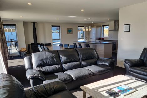 Photo of property in 4 Dwyer Place, Lake Tekapo, 7999