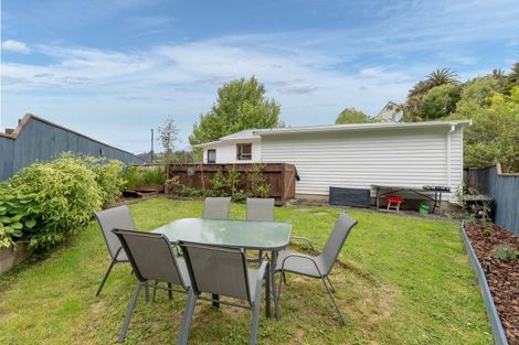 Photo of property in 8 Harold Grove, Stokes Valley, Lower Hutt, 5019