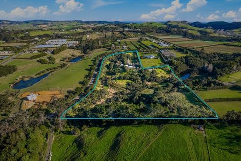 Photo of property in 70 Mahana Road, Waimauku, 0881