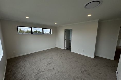 Photo of property in 3 Kikorangi Drive, Wainui, Silverdale, 0992