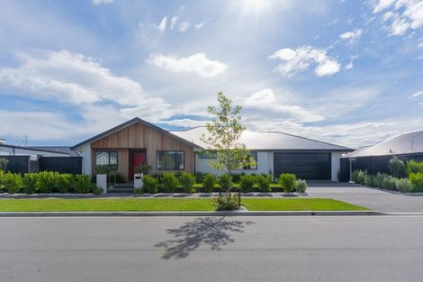 Photo of property in 11 Evelyn Crescent, Marshland, Christchurch, 8083