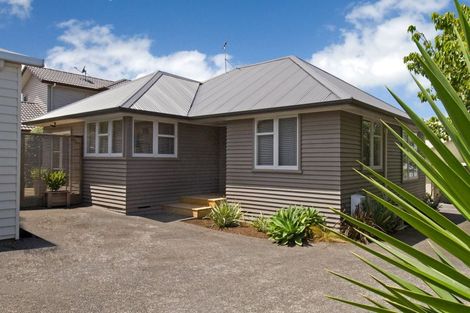 Photo of property in 160b Ridge Road, Howick, Auckland, 2014