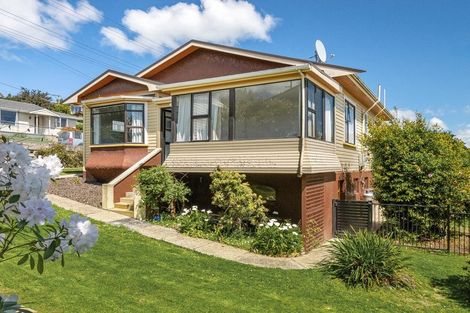 Photo of property in 23 Clyde Street, Kinmont Park, Mosgiel, 9024