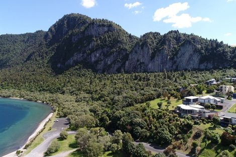 Photo of property in 18 Te Amio Place, Kuratau, Turangi, 3381