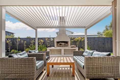 Photo of property in 126 Puka Crescent, Matarangi, Whitianga, 3592