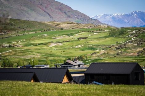 Photo of property in 14b Kinross Lane, Jacks Point, Queenstown, 9371