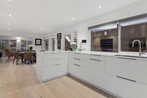 Photo of property in 15 The Strand, Takapuna, Auckland, 0622