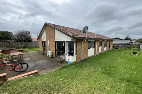 Photo of property in 8 Colt Place, Randwick Park, Auckland, 2105