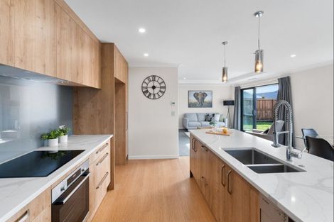 Photo of property in 6 Feather Place, Rolleston, 7615