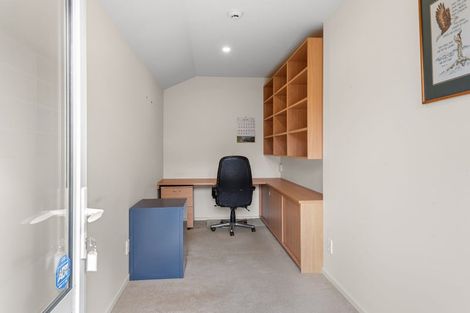 Photo of property in 2/14 Middlepark Road, Sockburn, Christchurch, 8042