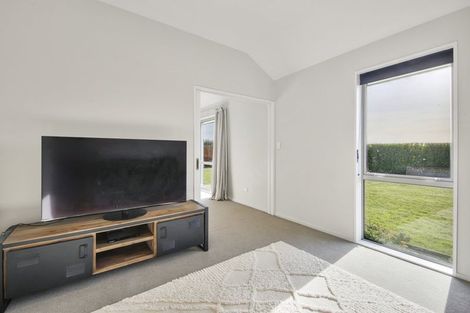 Photo of property in 6 Fox Lane, Rolleston, 7615