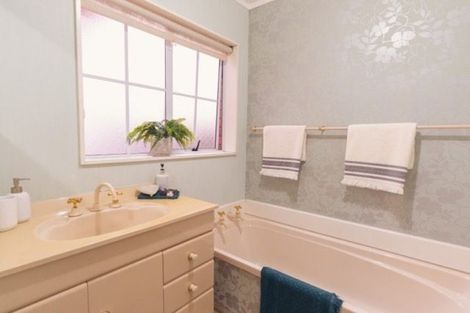 Photo of property in 557a Ruahine Street, Hokowhitu, Palmerston North, 4410