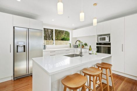 Photo of property in 3 Findlay Street, Tawa, Wellington, 5028