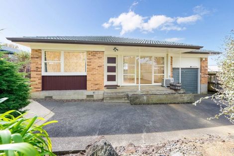 Photo of property in 21 Pegler Drive, Howick, Auckland, 2014