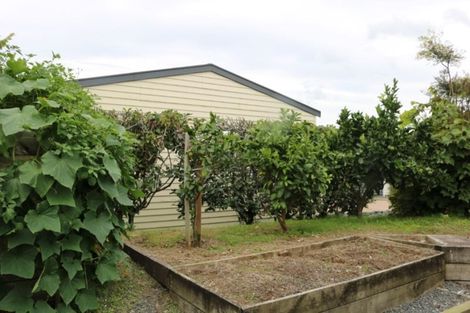 Photo of property in 8 Oxford Street, Tirau, 3410