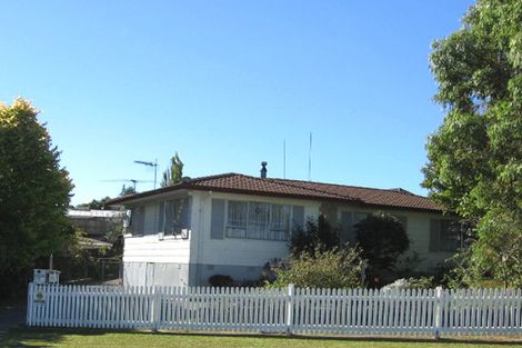 Photo of property in 5 Crosby Road, West Harbour, Auckland, 0618