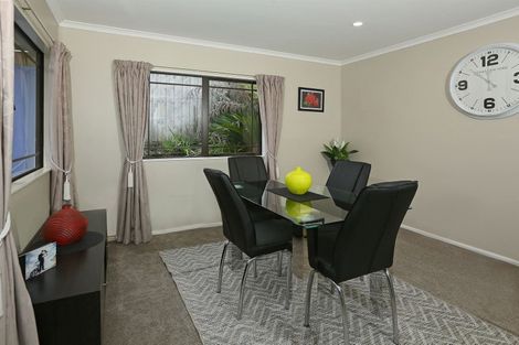 Photo of property in 30 Carnelian Court, Westgate, Auckland, 0614