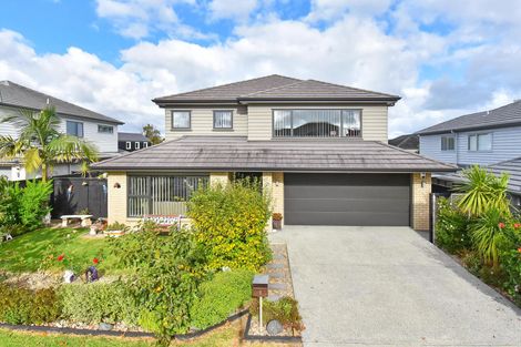 Photo of property in 9 Pickaberry Avenue, Karaka, Papakura, 2113