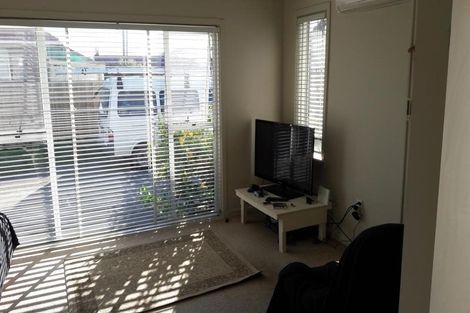 Photo of property in 64 Moffett Street, Islington, Christchurch, 8042