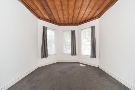 Photo of property in 35 Ada Street, Hokowhitu, Palmerston North, 4410