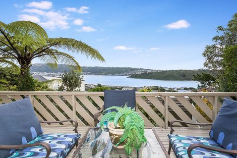 Photo of property in 8 Moray Place, Papakowhai, Porirua, 5024