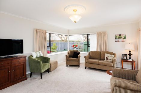 Photo of property in 10 Purdie Place, Milson, Palmerston North, 4414