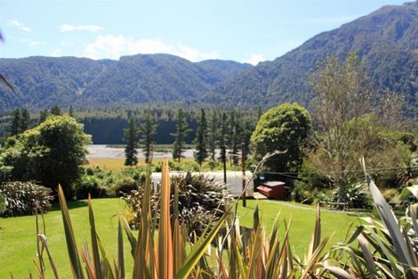 Photo of property in 4541 Otira Highway, Jacksons, Inchbonnie, 7875