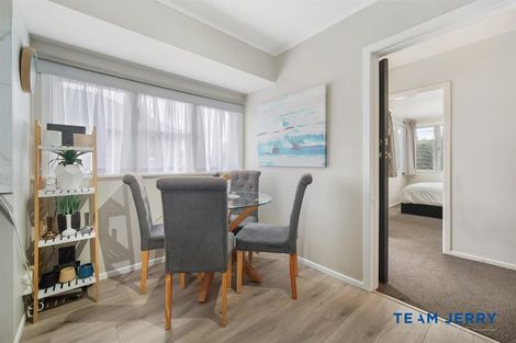 Photo of property in 111 Porchester Road, Papakura, 2110