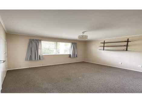 Photo of property in 11 Chequers Avenue, Glenfield, Auckland, 0629