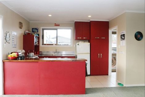 Photo of property in 42 Johnstone Street, Tinwald, Ashburton, 7700