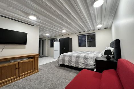 Photo of property in 28 Shandon Road, Vauxhall, Dunedin, 9013