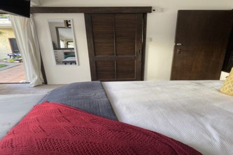 Photo of property in 1 Valdese Rise, Browns Bay, Auckland, 0630