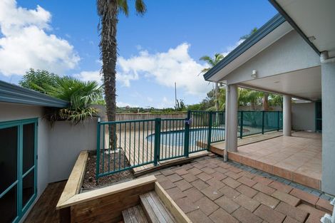 Photo of property in 89 Evelyn Road, Cockle Bay, Auckland, 2014