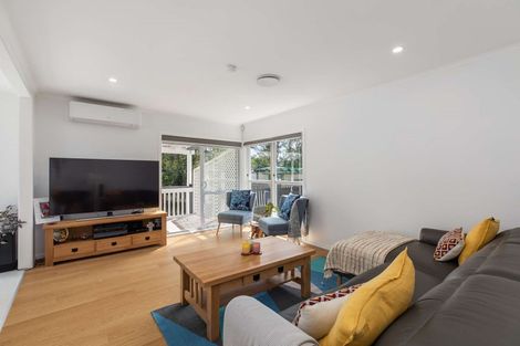 Photo of property in 93 Riverpark Crescent, Henderson, Auckland, 0610