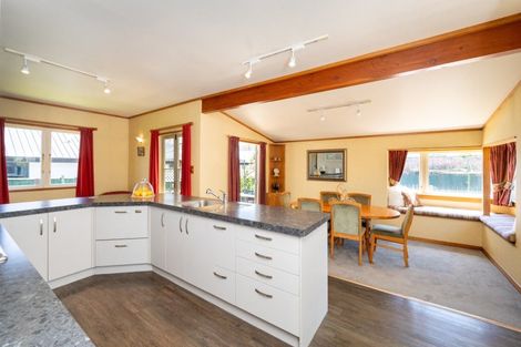 Photo of property in 81 Te Mata Road, Havelock North, 4130