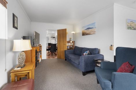 Photo of property in 33 Rutherford Drive, Waikanae Beach, Waikanae, 5036