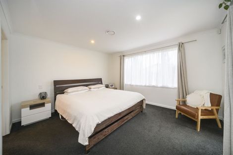 Photo of property in 32 Oak Crescent, Ashhurst, 4810