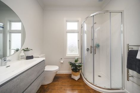 Photo of property in 9 Milverton Avenue, Hokowhitu, Palmerston North, 4410