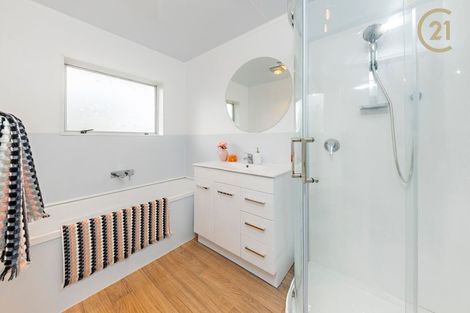 Photo of property in 2/17 Berwyn Avenue, Takanini, 2112