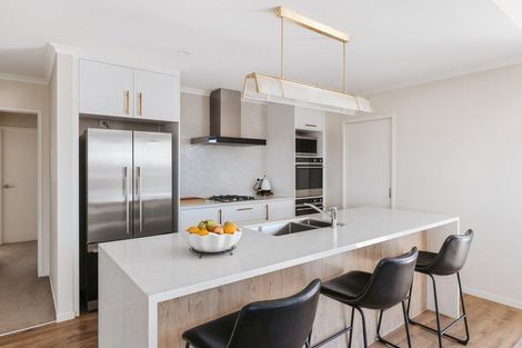 Photo of property in 12 Brendan Close, Omokoroa, 3114