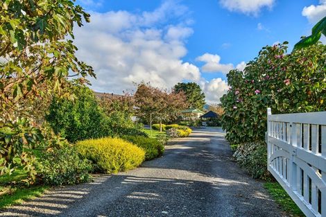 Photo of property in 140 School Road, Te Horo, Otaki, 5582