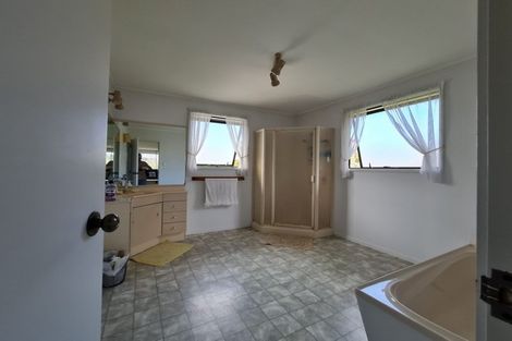 Photo of property in 1/9 Delamare Court, Sunnynook, Auckland, 0632