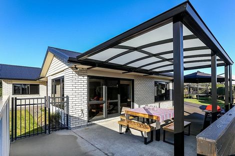 Photo of property in 30 Redwood Crescent, Hurdon, New Plymouth, 4310