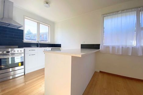 Photo of property in 5 Opal Avenue, Pakuranga, Auckland, 2010