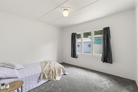 Photo of property in 33 Burns Street, Tawhero, Whanganui, 4501